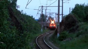 ВЛ11М-376 с пригородным поездом Екатеринбург-Пасс. - Сосьва