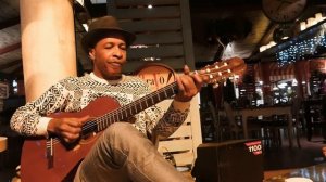 We Will Rock You  (Naudo  Guitar Cover)