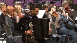 Р.Гальяно. Концерт для баяна с оркестром, 2 - 3 части. Солист - Александр Лукашевич