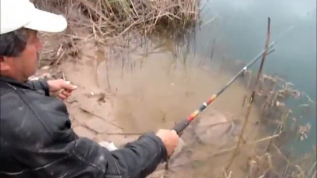 Как отдохнуть ?Душевная рыбалка в Турции . смотреть онлайн