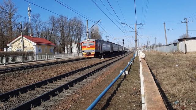 Электричка ЭД2Т-0009 Санкт-Петербург - Луга-1! смотреть онлайн