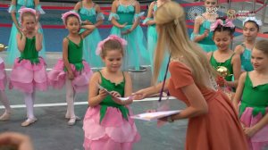 The performance of the UNIQUE DANCE STUDIO at the Russia Pavilion, Expo 2020