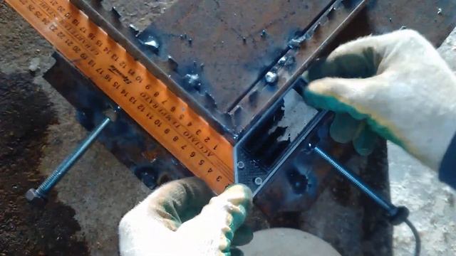 Угловая струбцина для сварки металла под 90'' смотреть онлайн