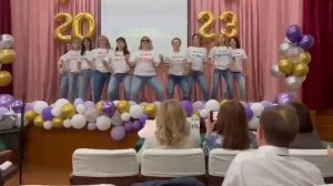 Танец родителей выпускников. 2023 год. Медведевская школа № 2. РМЭ. #выпуск2023
