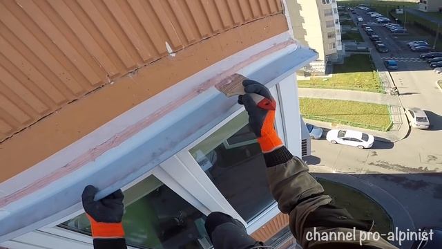 Москва, течет балкон. Герметизация отлива над лоджией.