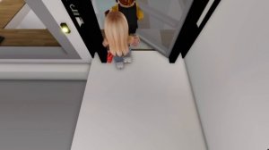 ROBLOX Brookhaven ?RP - FUNNY MOMENTS: Abandoned Dog Helps Poor Peter