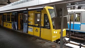 81-740.4/741.4 "Русич" | "Кино Победы" на станции "Кунцевская" Арбатско-Покровской Линии.