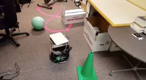 Самоуправляемый робот распознает объекты