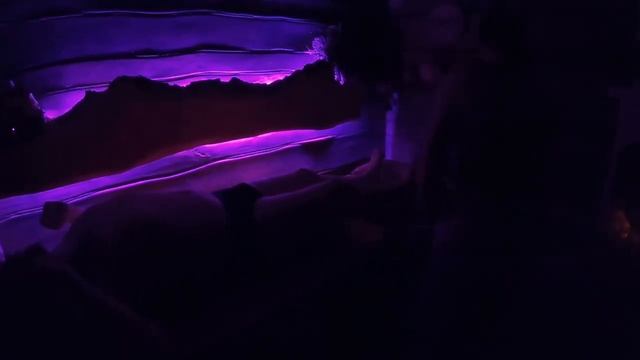 Саунщик Пробует Русскую БАНЮ! Понравится? Что такое русская баня, чем отличается от сауны? смотреть онлайн