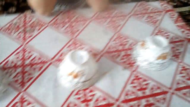 Новый блогер % Danik Блогер % Игра называется угадай где лежит 1 тенге.🤘 смотреть онлайн