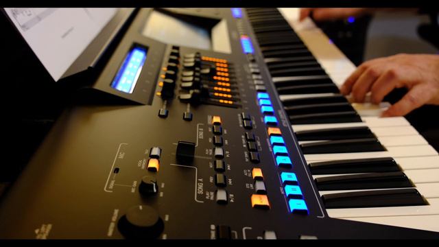 Scorpion - Wind Of Change / Yamaha Genos 2 смотреть онлайн