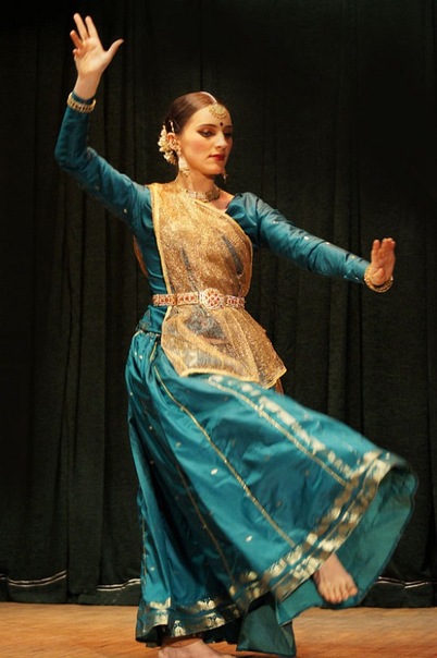 Народный танец - Светлана Нигам - Аадж Римжим Мухрит (4) | Folk Dance Lesson