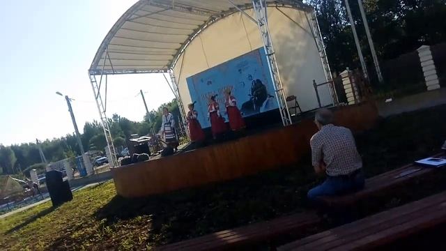 Народный фольклорный ансамбль Медовица