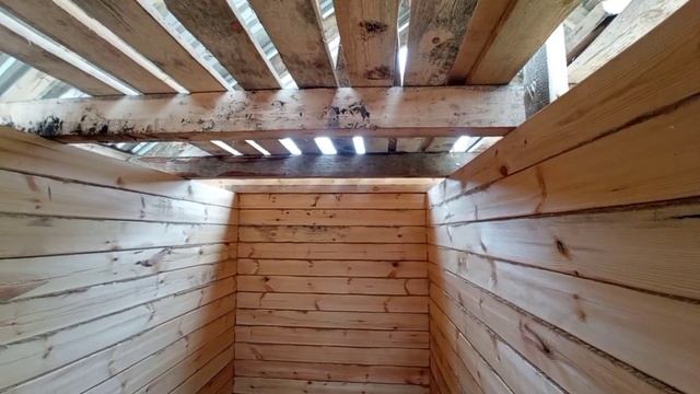 СТРОЮ БАНЮ. часть 2 . Подготовил тëс, начал делать потолок. смотреть онлайн