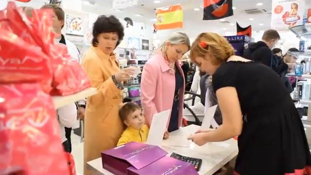 Праздник в ЛЭтуаль смотреть онлайн