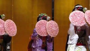 Geisha dance