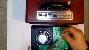 #Радиоприёмник с USB разъёмом