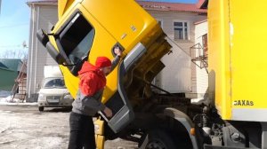 DAF LF - кабина РЕНО, мотор КАММИНС, сделан в АНГЛИИ. ОБЗОР, история и сравнение "малышей" ДАФ ЛФ