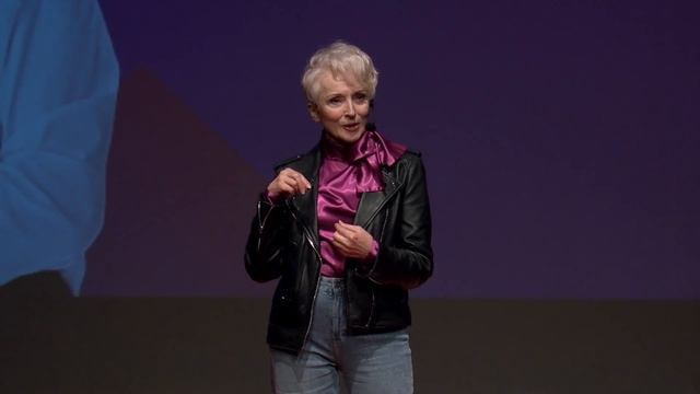 Почему я не боюсь стареть? | Ольга Шатыко | TEDxMinskWomen смотреть онлайн