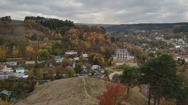 Кисловодск. октябрь 2022. смотровая площадка на сосновой горке смотреть онлайн