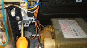 Типовой ремонт микроволновки при перегорании предохранителя.