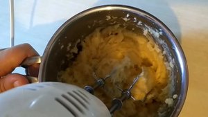 Эклеры со взбитыми сливками (профитроли)