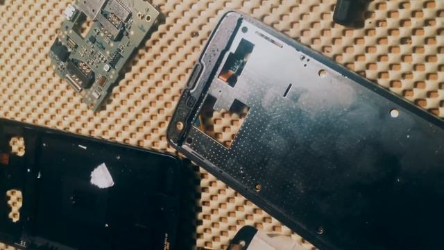 Philips Xenium W8510. Замена дисплея. Синий экран смотреть онлайн