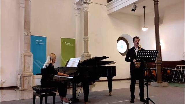 Roberto Molinelli «Four Pictures from New York - Tango Club» смотреть онлайн