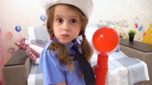 Ева и её забавная история с мамой про полицейского