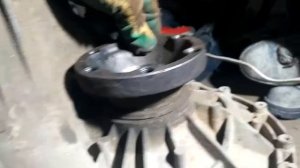 Люфт фланца на коробке Вито 638