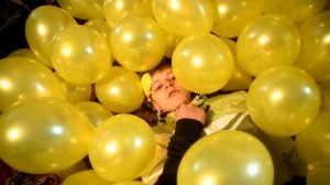 ⛔ [Удаленное видео] Мамикс    ГИГАНТСКИЙ БАССЕЙН ИЗ ВОЗДУШНЫХ ШАРИКОВ