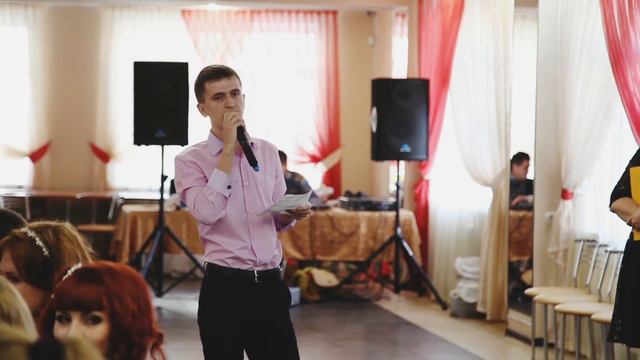 Брат поёт сестрёнки на свадьбе/ Довёл до слёз всех смотреть онлайн