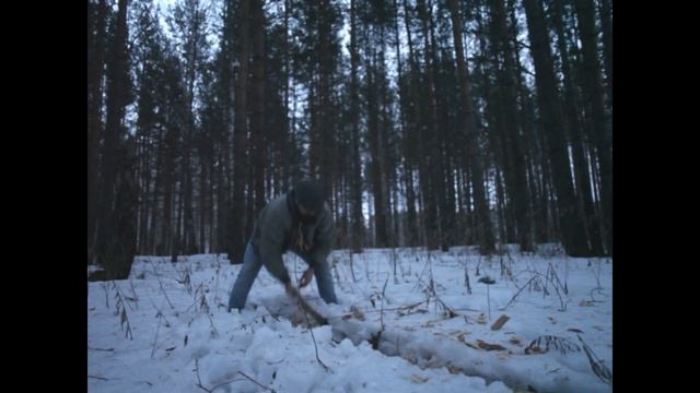 Прогулка в лес. Демонстрация финского топора от УРМ «Аника» смотреть онлайн