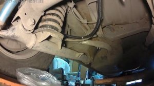 Установка пневмо подушек в пружины Toyota Estima Emina