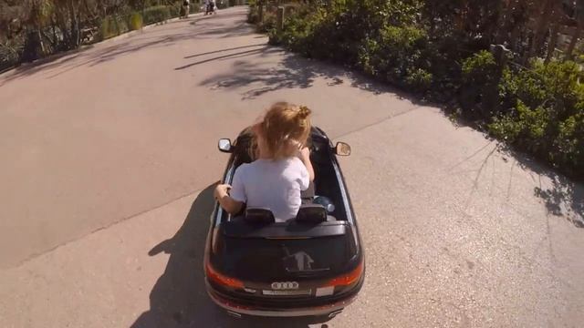 Таир 3 года прогулка в сафари. Первый выезд на машине смотреть онлайн