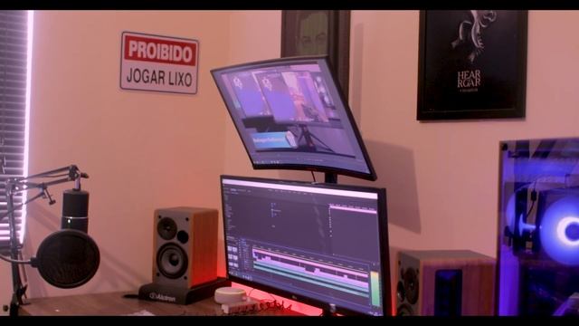 O que eu achei do MIRROR, o MONITOR GAMER com painel CURVO da REDRAGON! смотреть онлайн