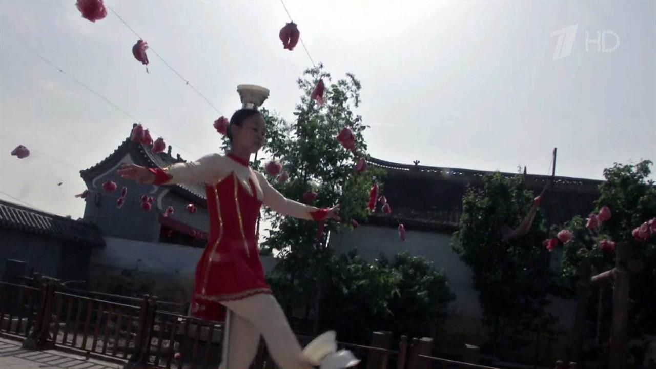 В китайском цирке дети начинают готовиться с пяти лет