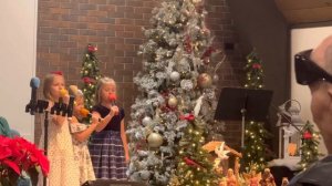 Детская рождественская пение ?