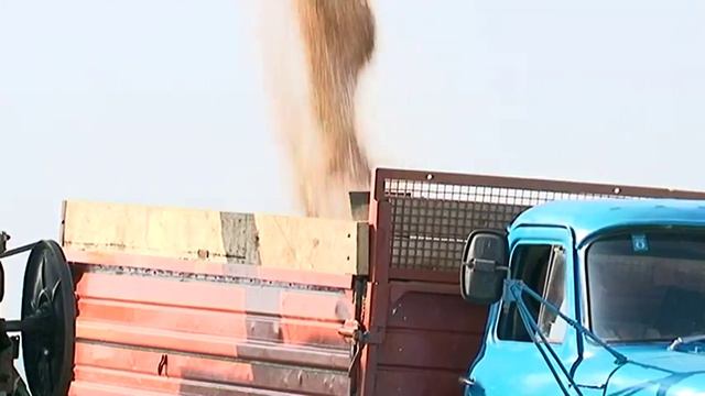 В округе началась уборочная компания