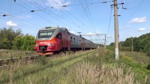 Электропоезд ЭП3Д-0052 прибывает на станцию Зимёнки