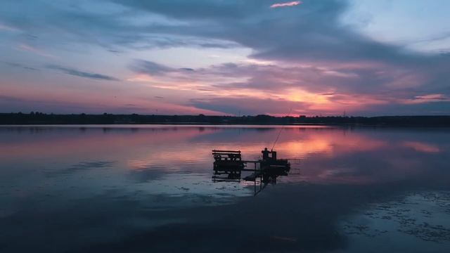 На заре, озеро Ломпадь смотреть онлайн