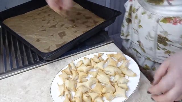 Ракушки из слоеного теста