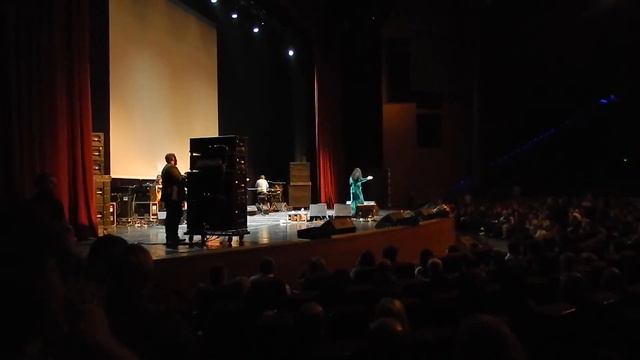 Лолита.Крокус 8.04.2016 а Руслан Рощупкин в засаде) смотреть онлайн