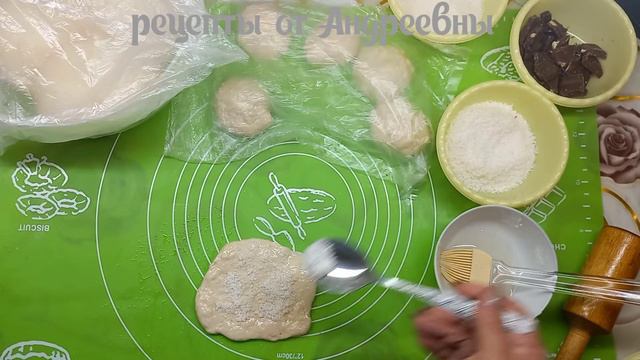 Булочки из дрожжевого теста с разными начинками