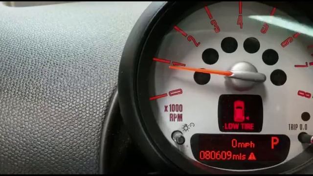 Mini Cooper fault codes 2F22 and CF2D (Possible cause and Diagnosis) смотреть онлайн