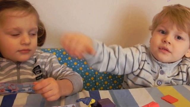 Смотреть Всем!Можно ли целоваться в губы???Звездочка Кэт,Киндер сюрпризы,little star kat,Kinder, смотреть онлайн