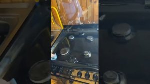 Как быстро и качественно ухаживать за стеклянными , зеркальными кухонными плитами