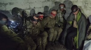 Сводный хор имени ВСУ "ПЛЕННИКИ" исполняют гимн Российской Федерации