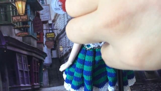 платье с корсетом и ведьмина шляпа смотреть онлайн