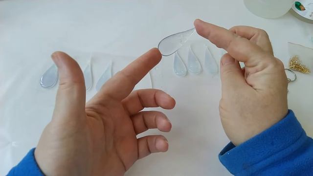 Брелоки из эпоксидной смолы -  капельки.